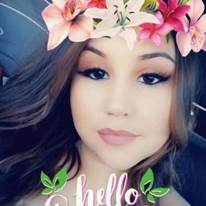 Meet your Posher, Dalia